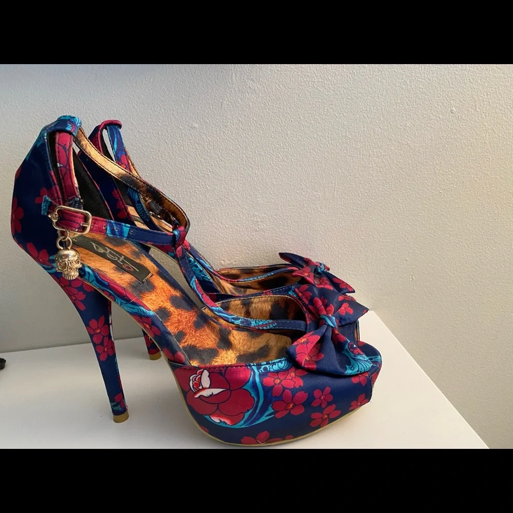 Iron Fist Skull & Flowers heels - Picture 5 of 16
